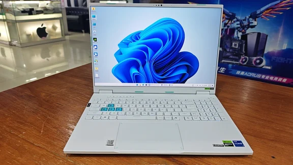 精品二手华硕天选6Proi7‑13650HX+RTX5050满血显卡16GDDR5｜三星1TB固态｜
