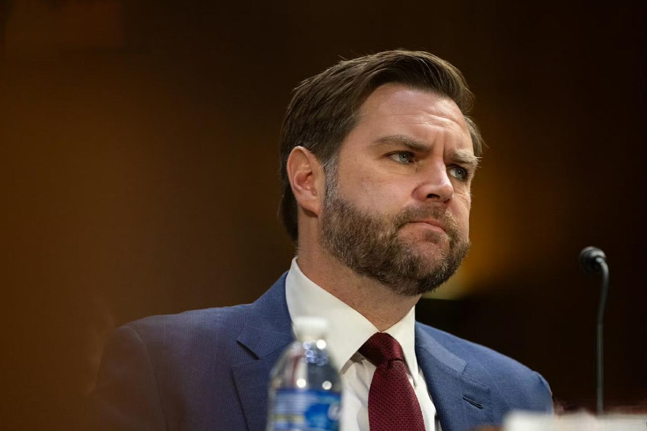 特朗普还没表态，美国保守派投票先爆出大冷门。 当地时间3月29日，美国保守派