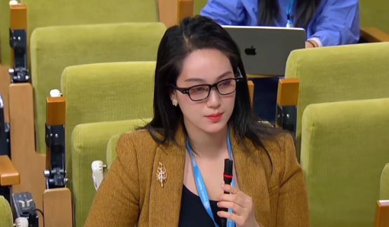 联合国记者会上流传出的一个画面，很多人可能忽略了，背后信号很不简单！在最近的