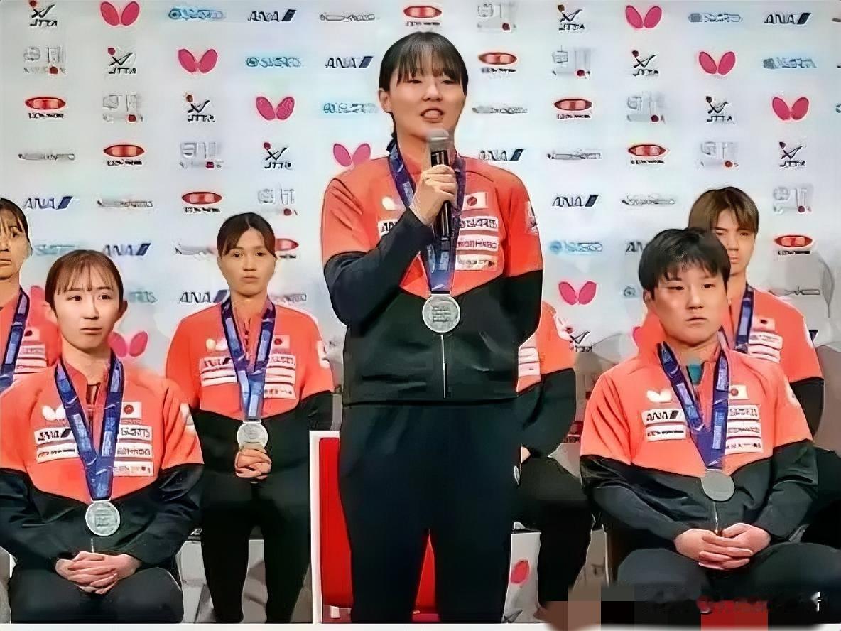 日乒举行归国记者见面会，张本智和：“希望有朝一日能和妹妹一起成为第一！”，张本美