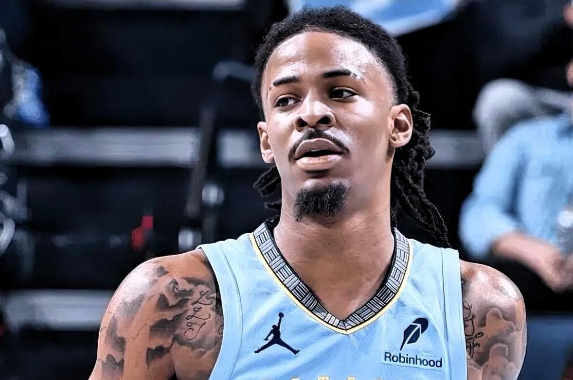 莫兰特赛后爆了！怒喷裁判不给哨，公开叫板新帅引爆更衣室危机