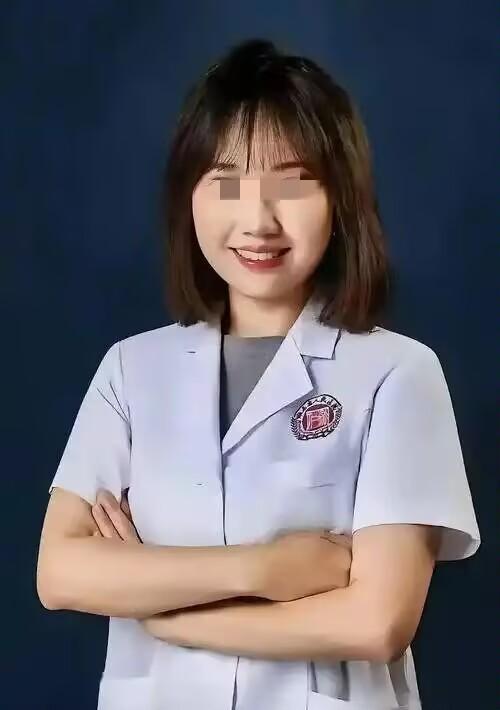 曾医生的事过去好些天了，处理结果一出来挺反转，院方给了降职记大过的处分，没吊销