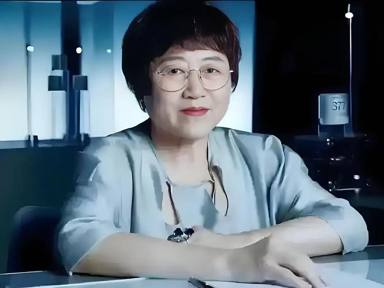 性学专家李银河说：“终有一天你会明白，嫁人或者娶媳妇，不是看这个男人多有钱，也不