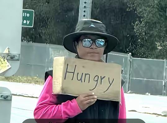 我还是喜欢他说：甜甜圈真好吃那时候的天真烂漫！