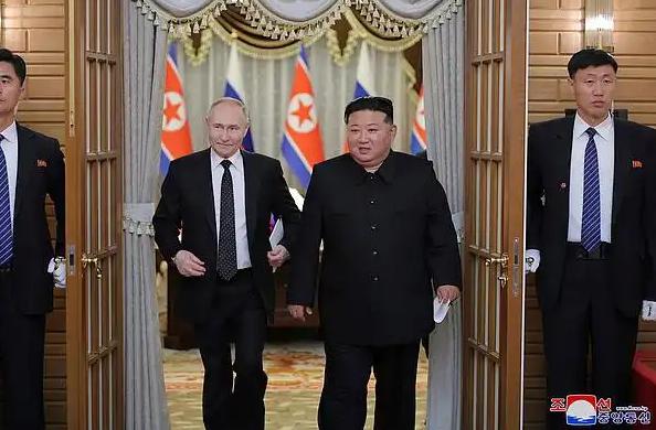 🌞9.3阅兵，英国、法国、德国、加拿大、澳大利亚这些西方大国的元首，一个都