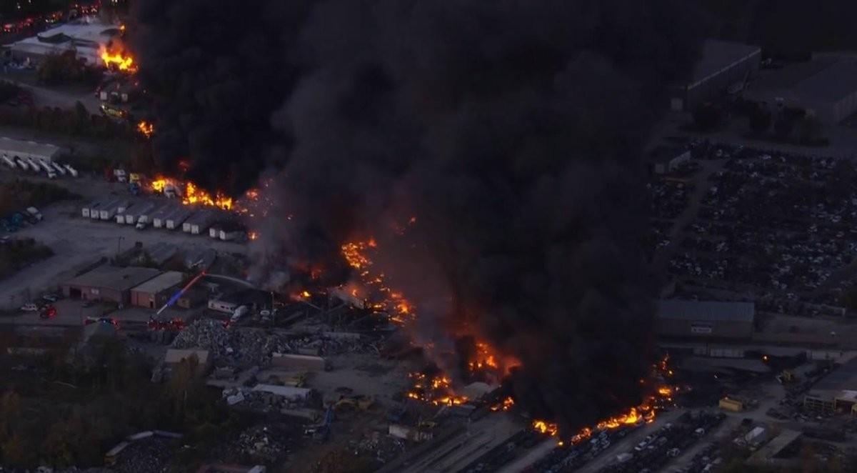 美国UPS2976号货机空难调查：三十四年老飞机引发的惨剧2025年11月4