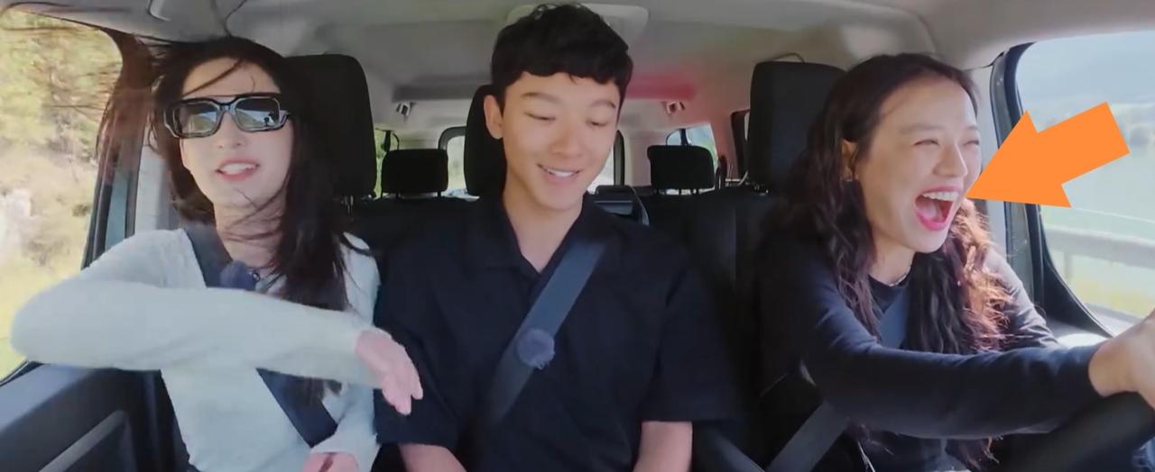 李沁对着镜头“疯狂”喊话导演，张晚意，马思纯笑着同意，导演却“链接不上”。