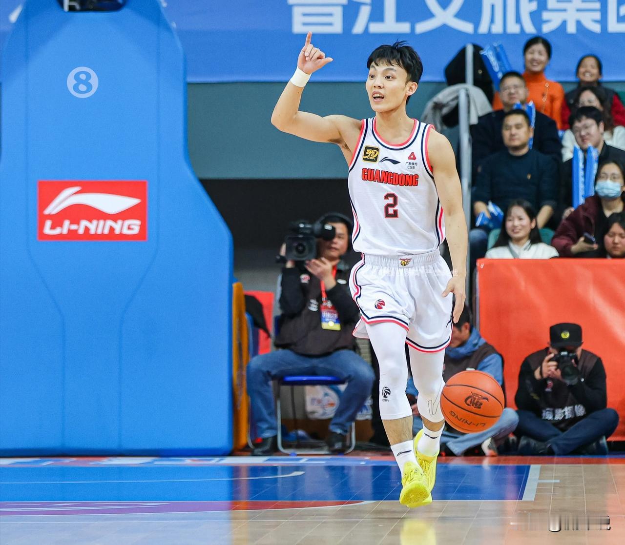 一觉醒来几大国手集体爆发，感谢郭士强指导。张宁出场27分钟，投篮12投7中，