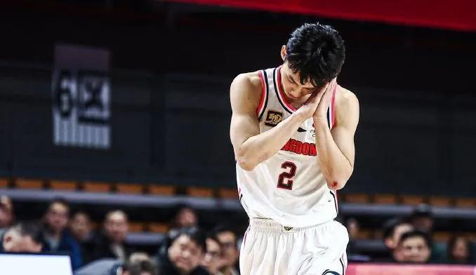 徐杰不认为河村勇辉比自己强，只是二人性格略有不同！本届亚洲杯，徐杰落选，让很