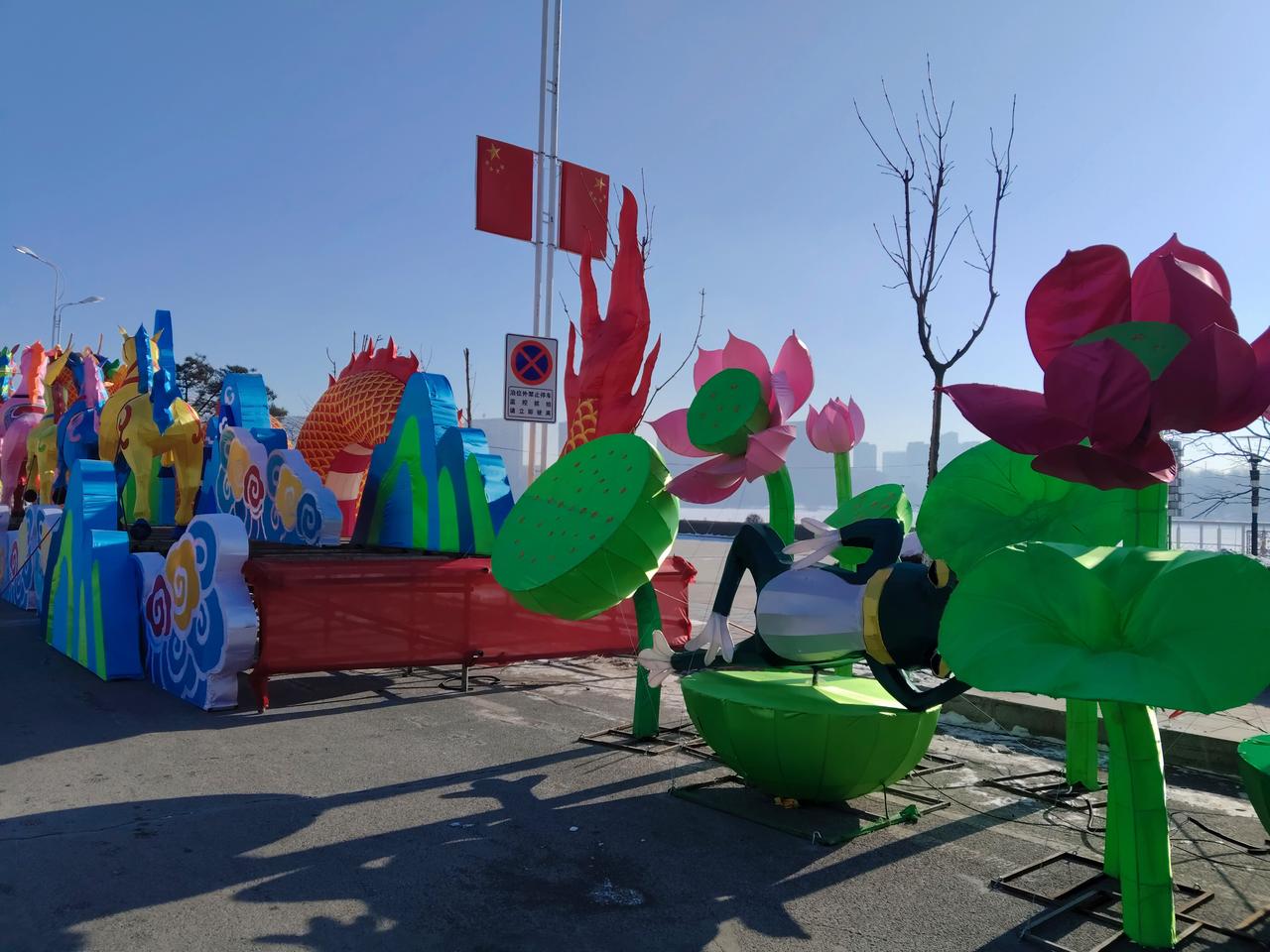 家长认为，老师给孩子补课，我花了钱，老师就该把学生教会，成绩提上来！反之，家