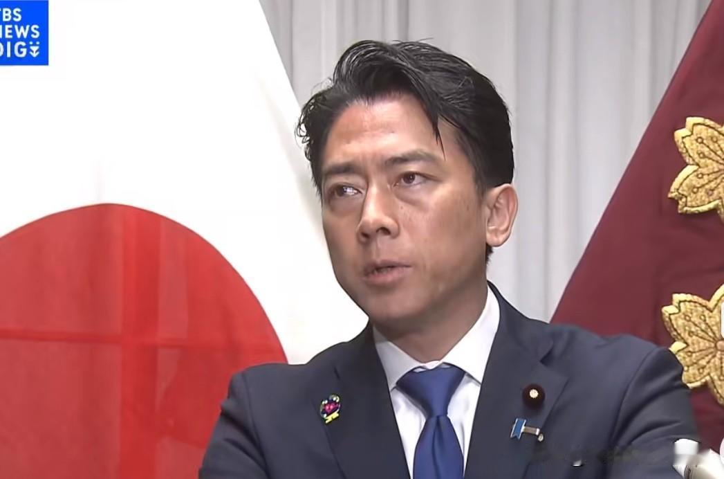 日防长狡辩！不认可新型军国主义，还拿中俄朝做挡箭牌当地时间10月2日，日本防