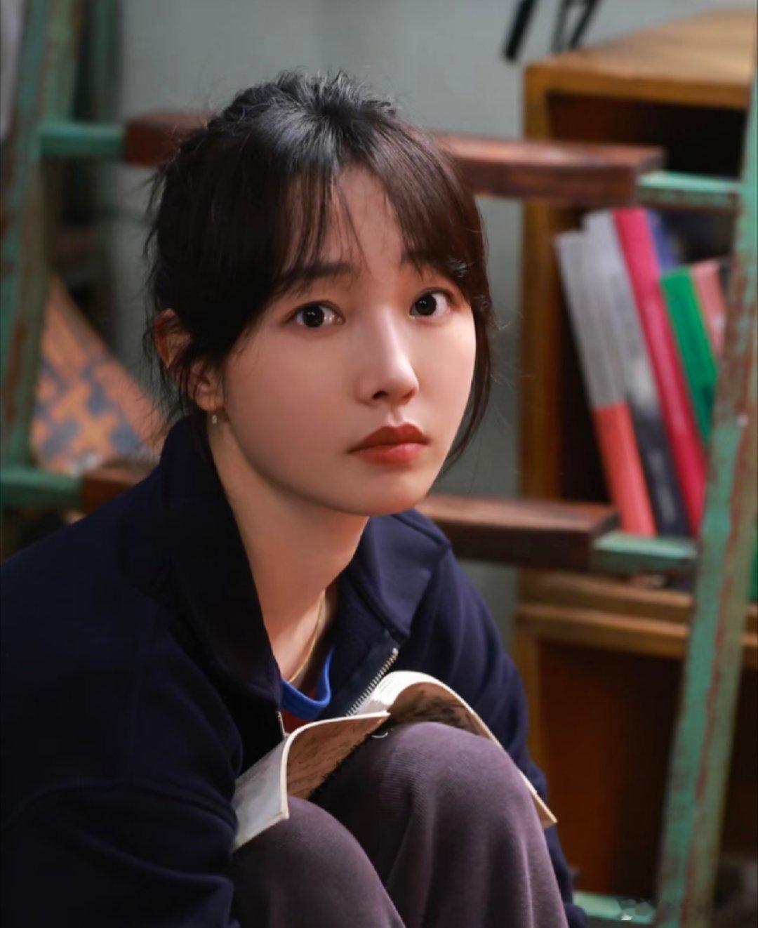 1、窦骁，何超莲目前看着又好了，这段时间出来的恩爱内容比这大半年都多，就是要消除