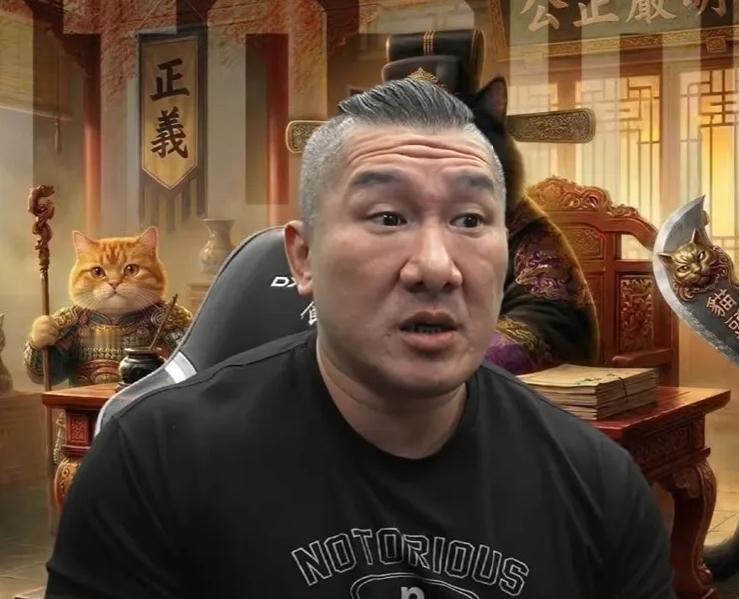 馆长已经连续直播批评郑丽文好多天了，核心就是郑丽文在处理竹北市蓝白合的问题上言而