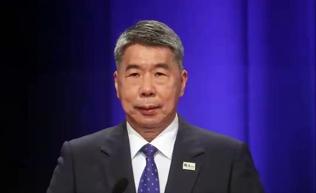 张亚中昨晚（5月31日）在脸书上发了一篇短文，字数不多，但字字诛心。他说："还