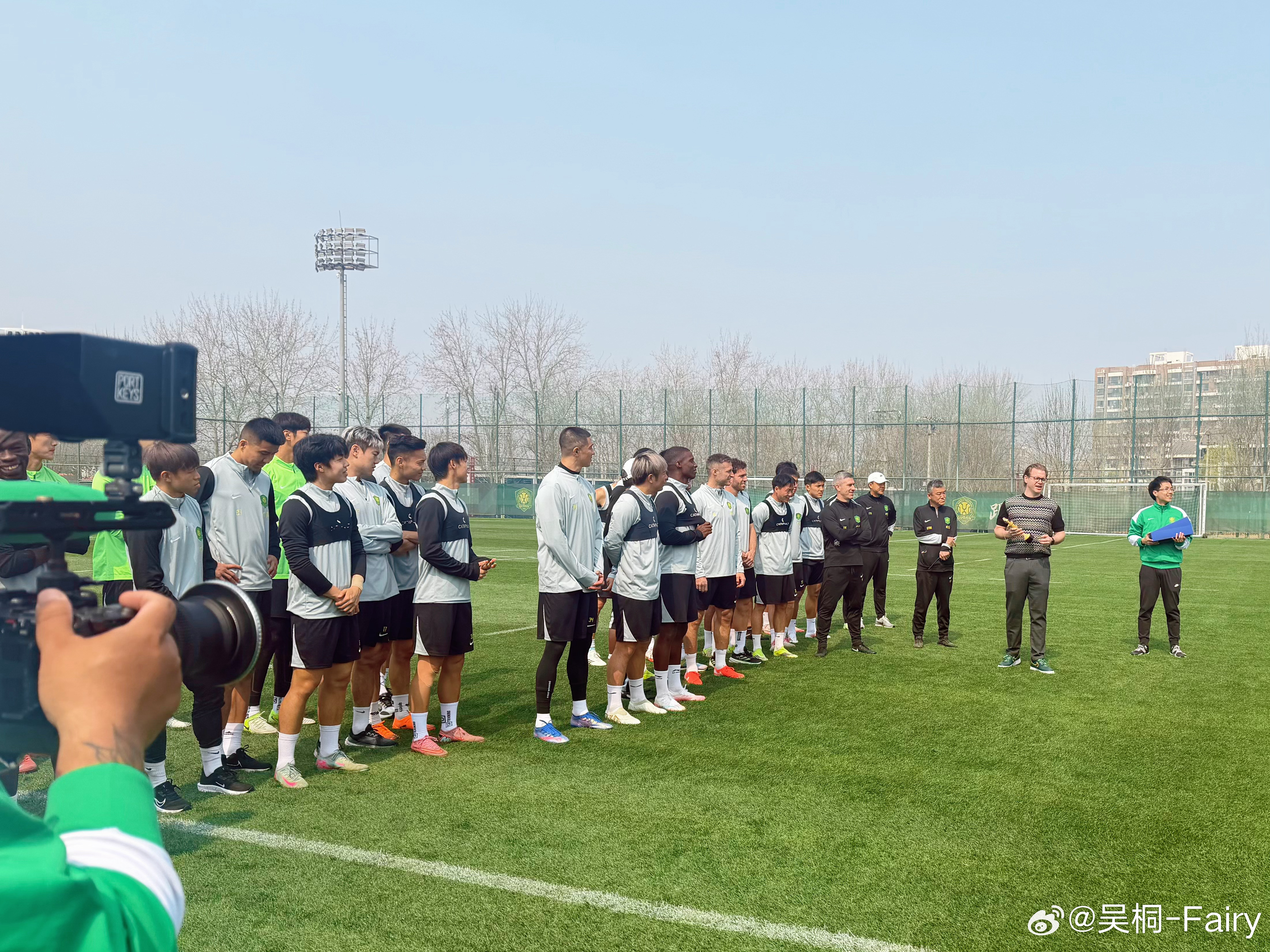 和蒙哥马利漫谈国安～队史首位80后主教练，一个亲和又直率的苏格兰人！谈到战术理念