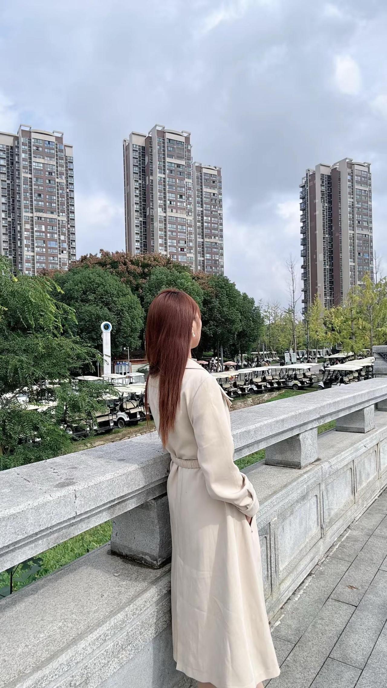 1988年的我，虚岁38岁了，四川人，在成都生活16年了，不抽烟，不喝酒，不去