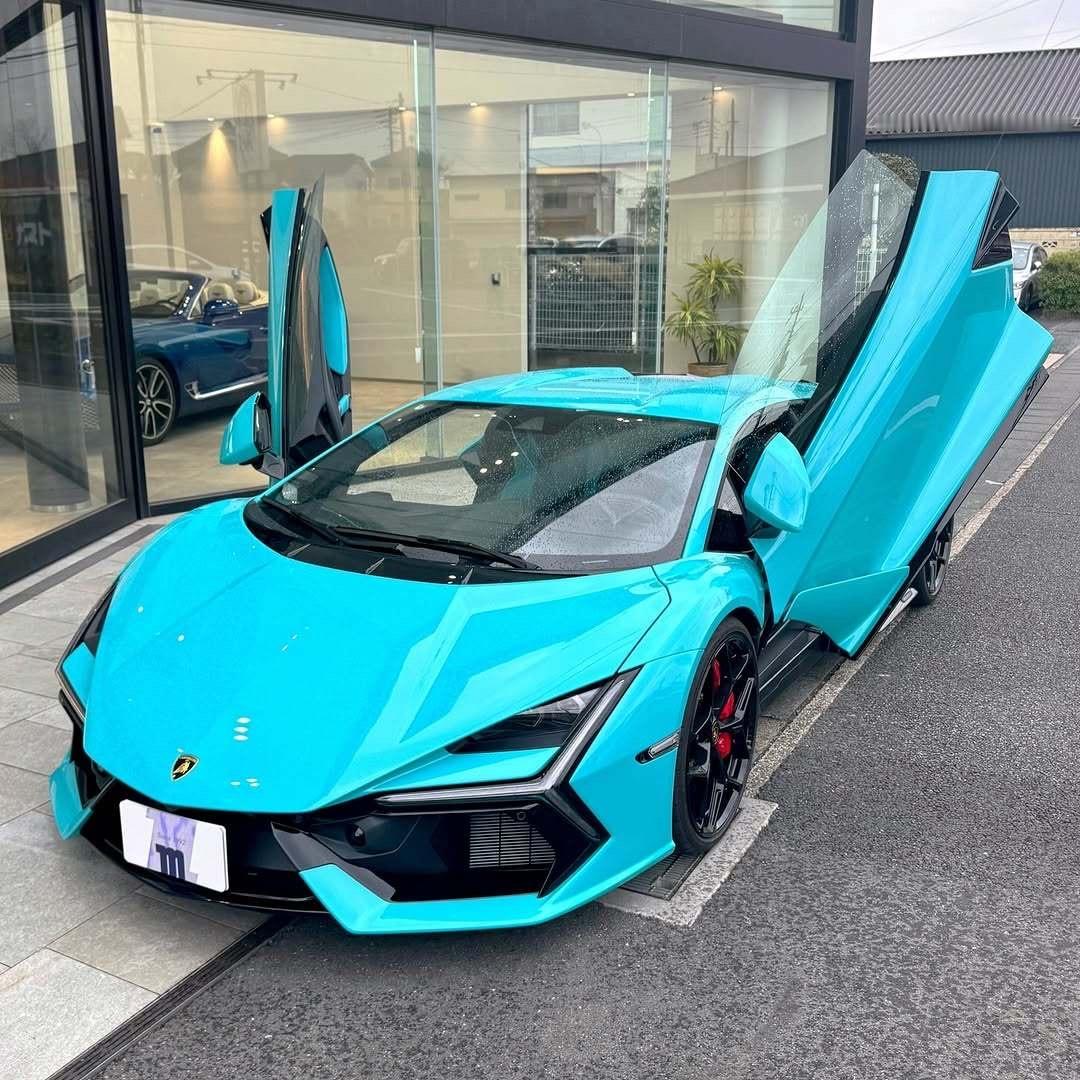 LamborghiniRevueltoColor:BluGlauco​