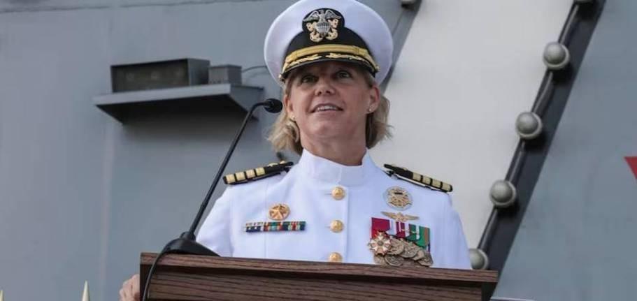 不得不说，常年海上漂泊真的太煎熬了！林肯号女兵憋了286天，靠岸泰国了之后，她们