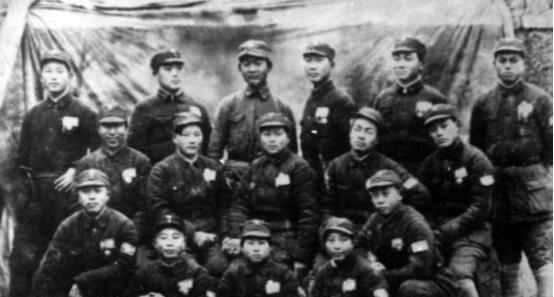 1950年，大悟县逮捕了1名伪保长甘元景，他言之凿凿称自己当过红军的师政委，为了