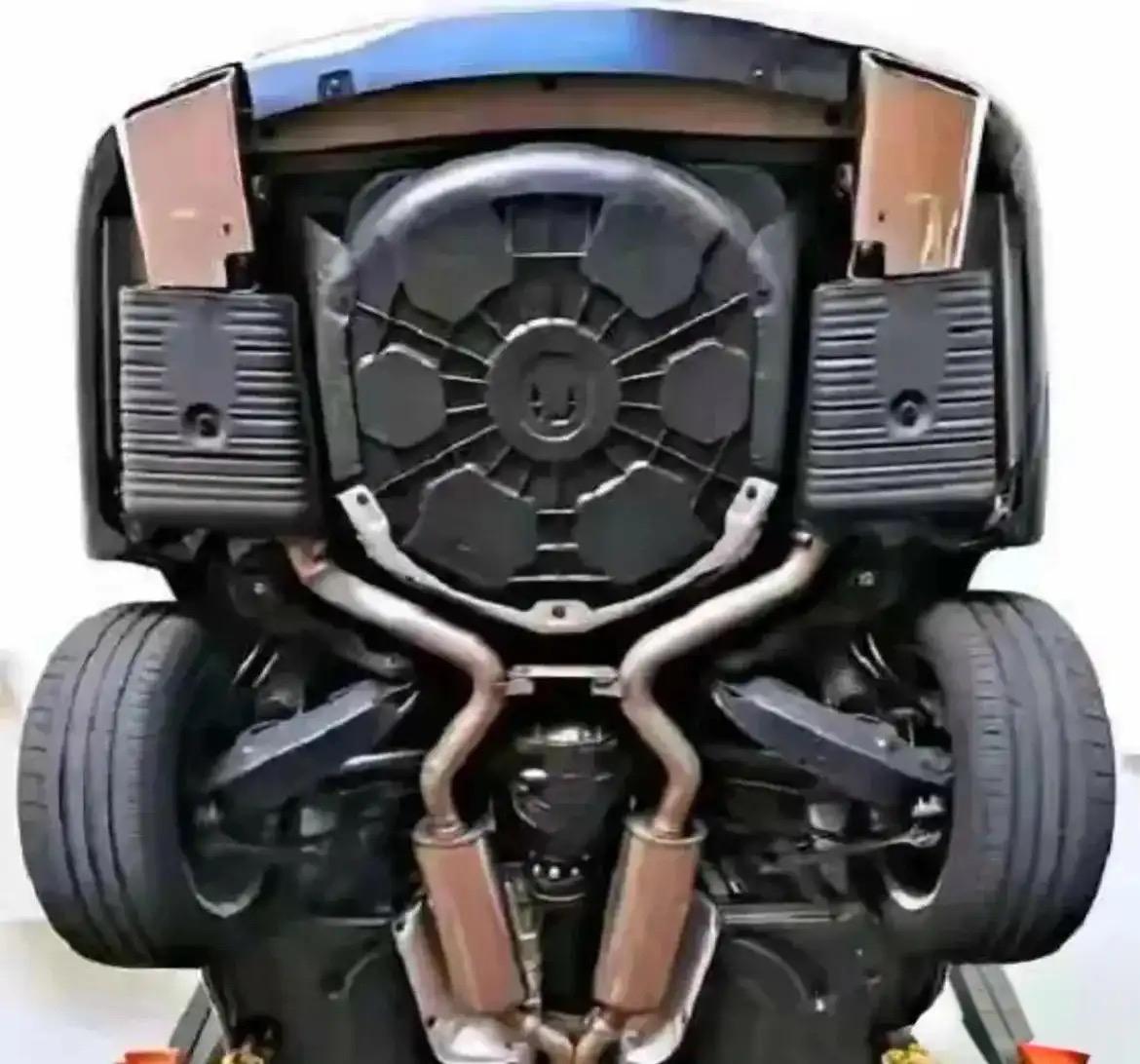 来挑战一下！5万和50万的底盘，你分得清哪个是哪个吗？