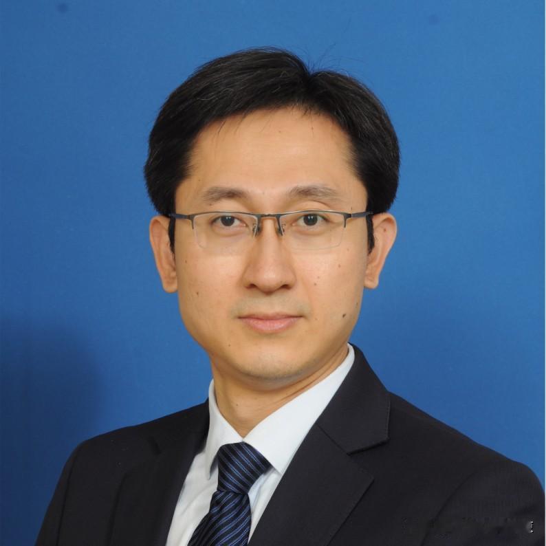 王明鑫为胜利油田中心医院院长王明鑫，中共党员，主任医师，现任山东省胜利油田中心