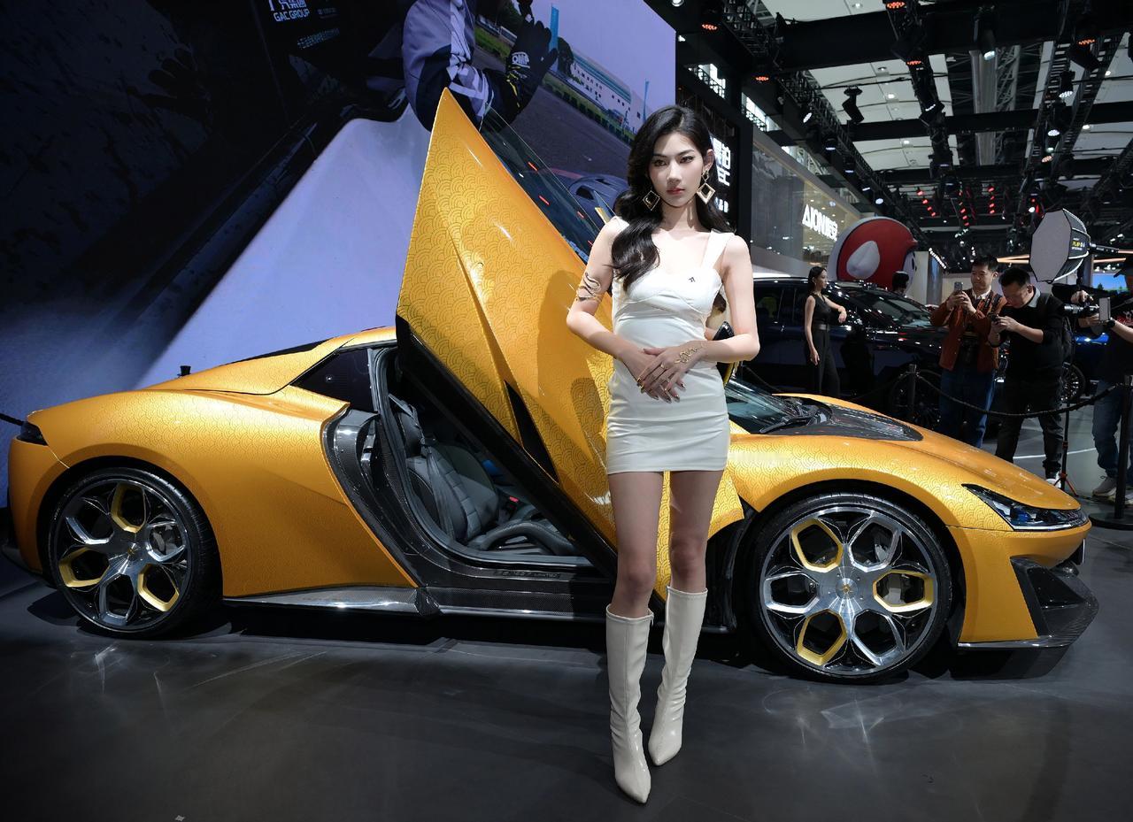 广州车展车模美女@GuaGua｜瓜瓜