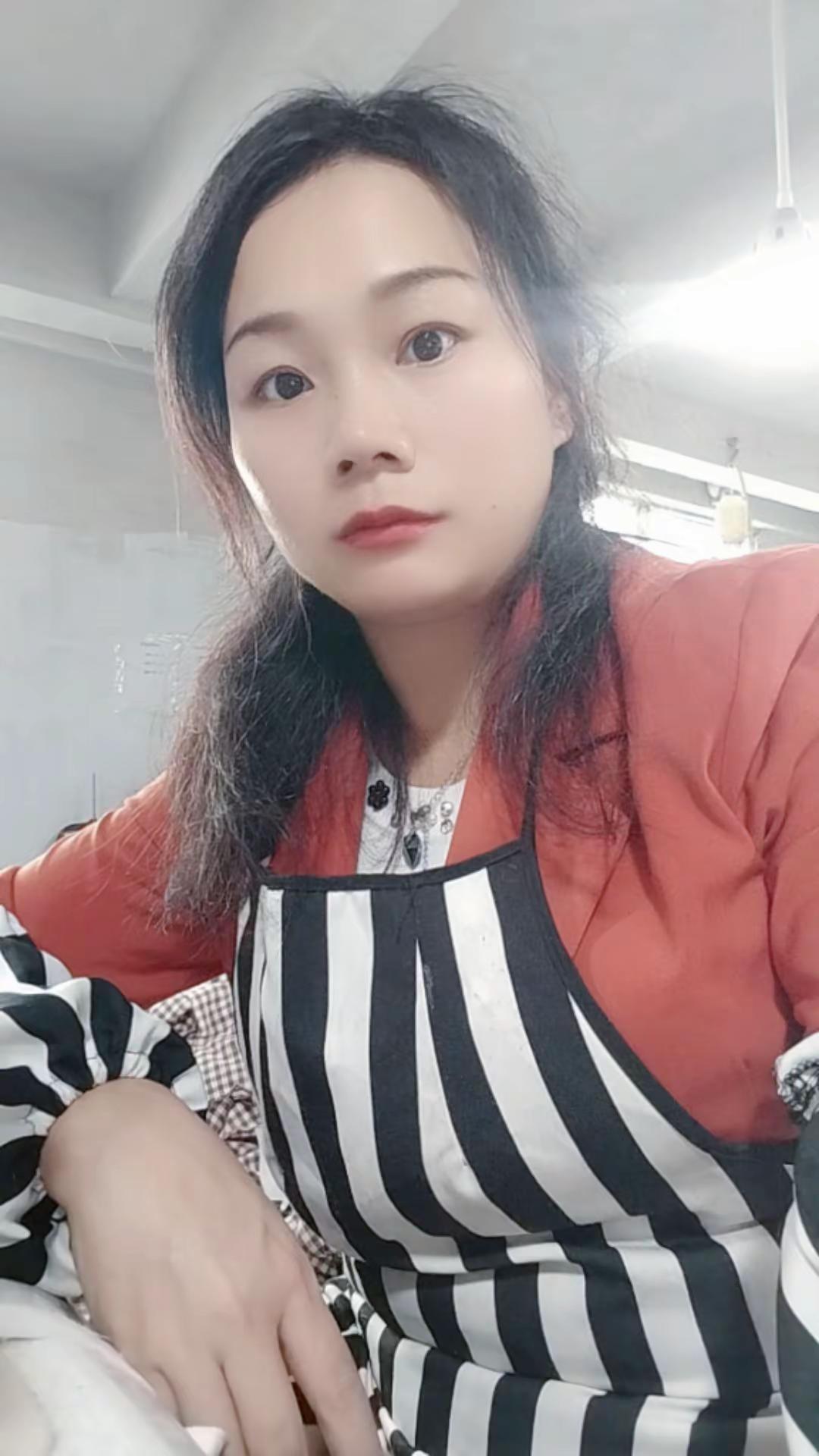 高跟鞋给不了平底鞋的安稳