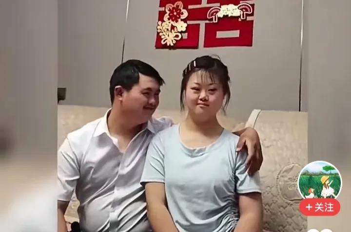 一对“唐氏综合征”新人结婚，网友纷纷祝福，但是也纷纷留言千万别要孩子。从视频看