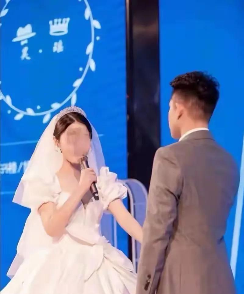 这段婚姻，一开始就注定是个悲剧他们俩是高中同学，大学同学。女孩为了这个男人，降