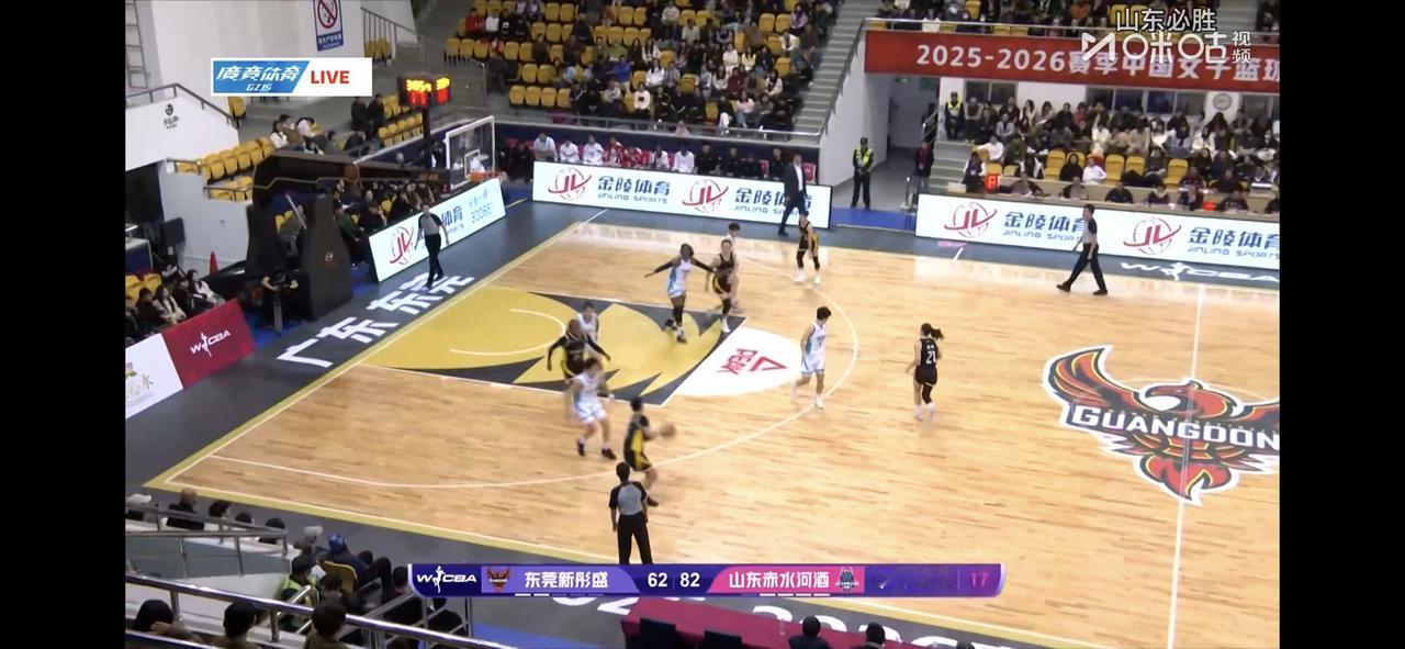 东莞女篮不败战绩被山东女篮打破！这场比赛虽然还有1分钟才会结束，但是山东女篮