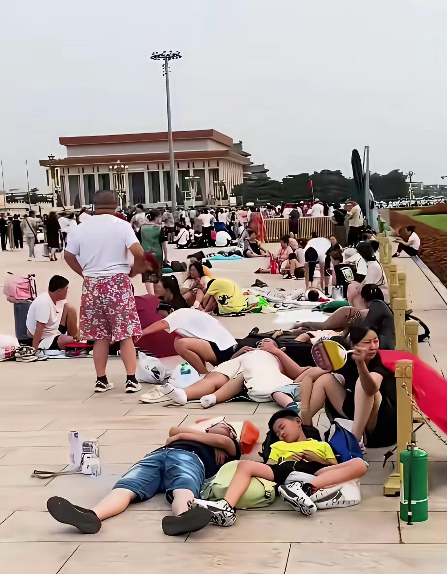 这样的看升旗，有意义吗？