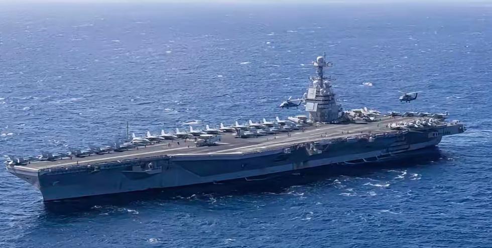 《纽约时报》报道称，美军福特号航母发生的火灾实际上很严重。一开始确实是从主洗