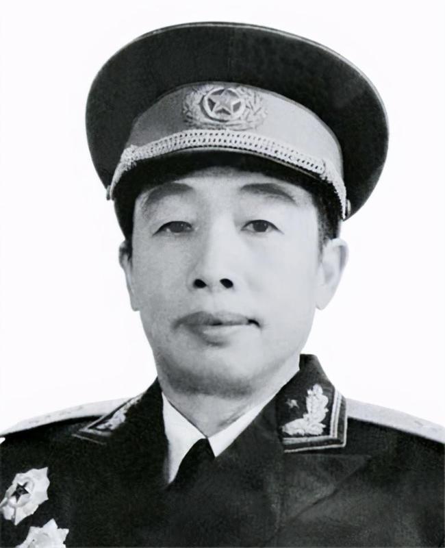 1945年重庆谈判后，毛主席询问郭化若意见，郭化若：蒋介石靠不住1945年1