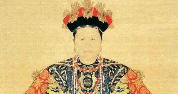 1687年，孝庄病逝。康熙哀嚎不已，捶胸跳脚。他走出孝庄的寝宫后，他就命令侍卫：