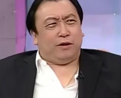 出道快五十年，红遍两岸三地，周润发私下居然没一个能交心的朋友？王晶最近这波爆料，