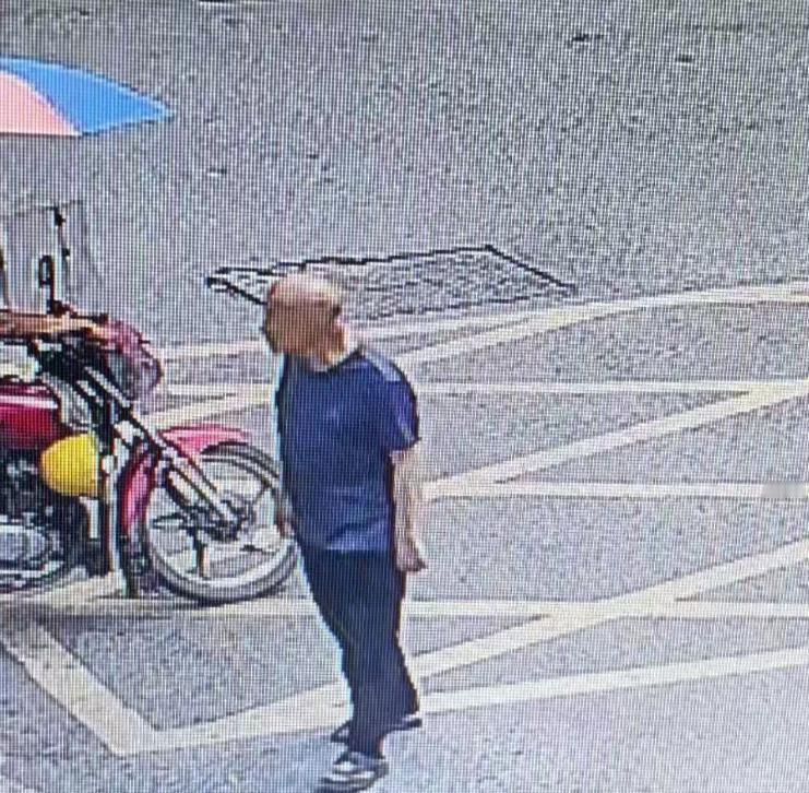 湖南邵阳，64岁男子离家整整一个月，至今杳无音讯。6月1日下午1点40分，他跟老