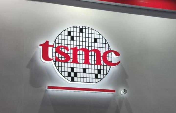 据媒体曝光，台湾当局正在考虑对向中国大陆销售的人工智能芯片实施更严格的出口管制，