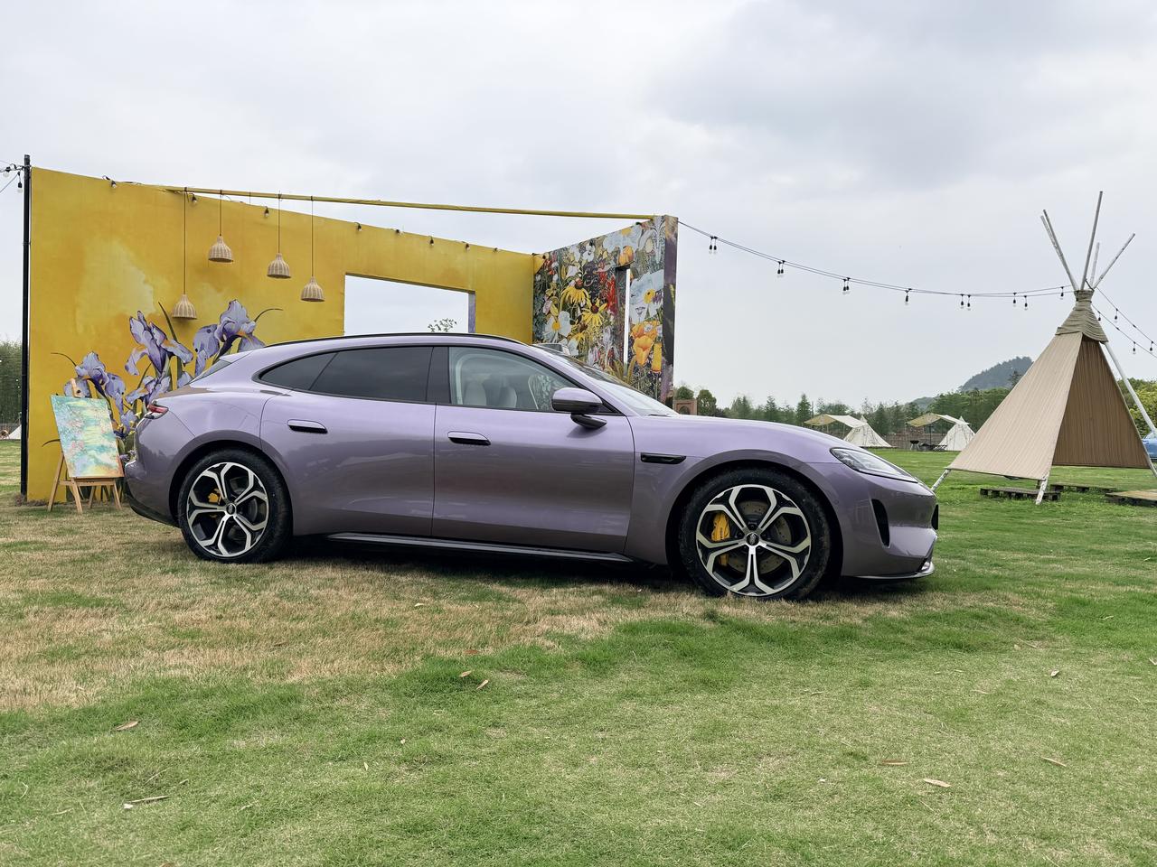 尚界Z7T有一说一，实车比照片好看很多，特别是它侧面线条，非常优雅，强烈推荐大