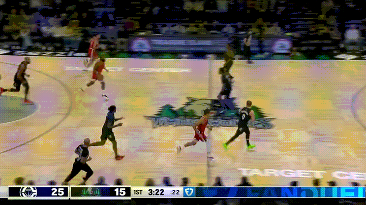 快船老将哈登真是太让人感动了！在今天进行的快船和森林狼的比赛中，当时比赛进行到了