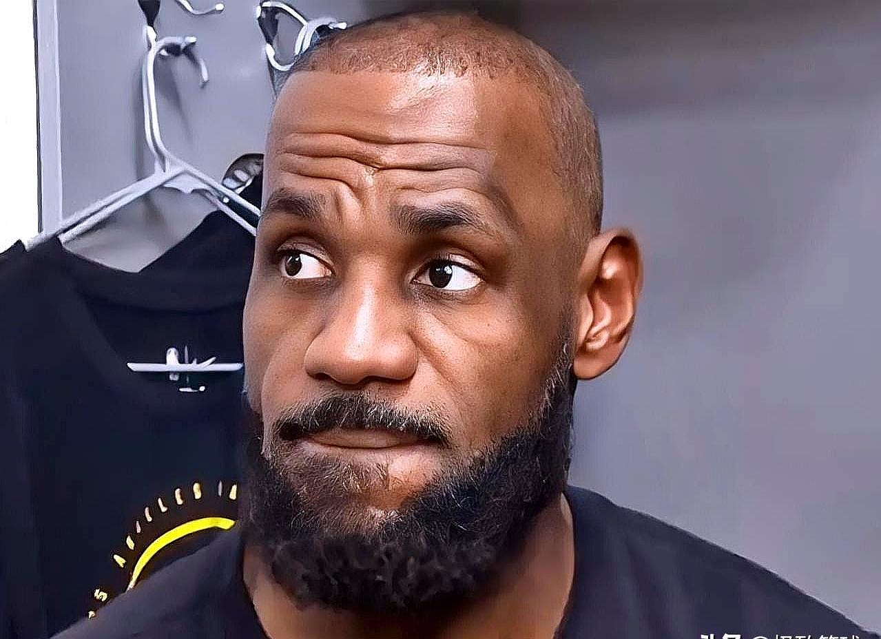 八村最后3分钟7分，湖人翻盘独行侠领先15分被啃光，八村垒连进两粒三分，分