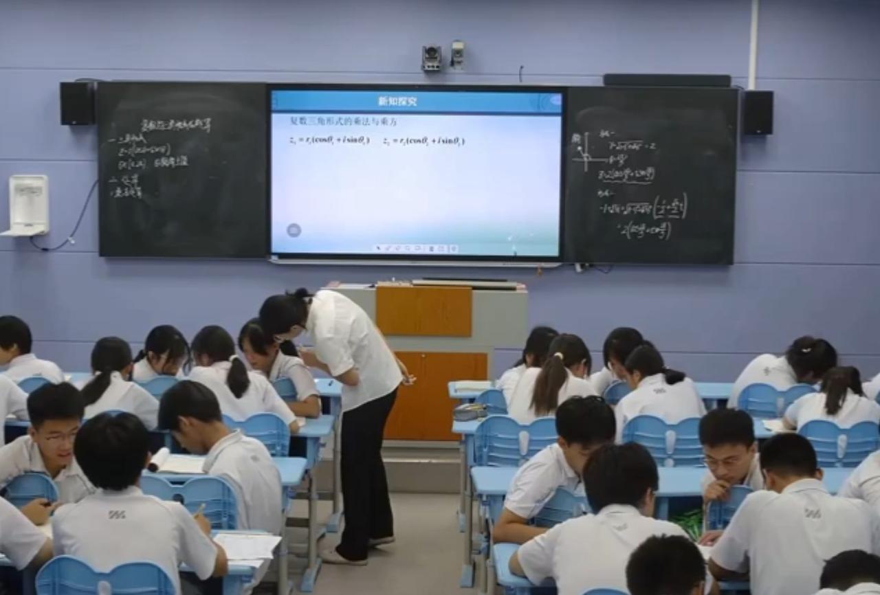 过来人给新高一学生的8条实用建议！1、不管你中考考得多哇塞，都不要再提了，高