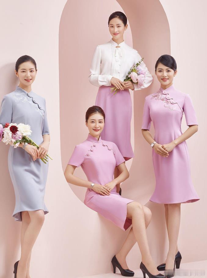 大V对着广州白云机场工作人员穿汉服就哈气了？口口声声就是航空要专业，不要突出汉族