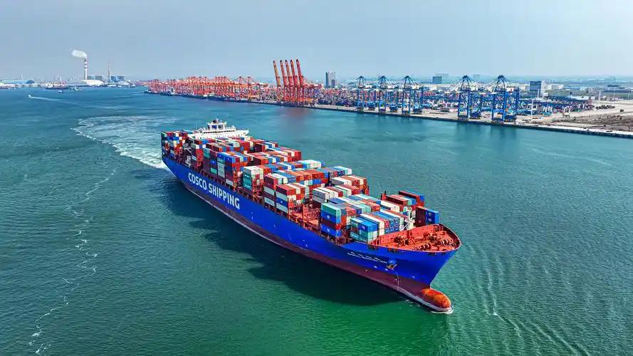 40艘大单直接砸向中国，年初韩国造船业拿到了全球62%的订单，韩媒马上狂欢，还扬