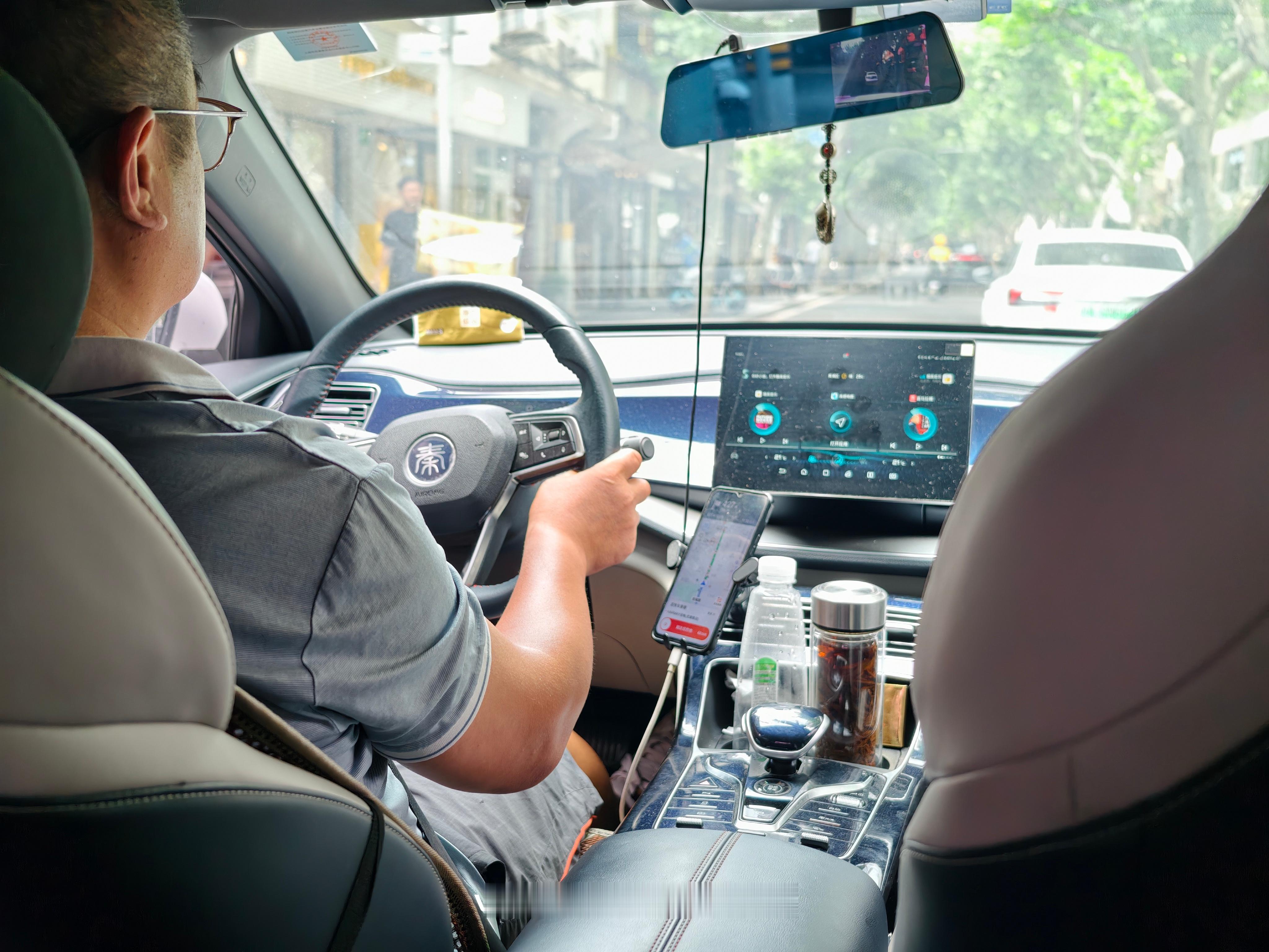 打个车，张江民工进城了[doge][doge]​​​