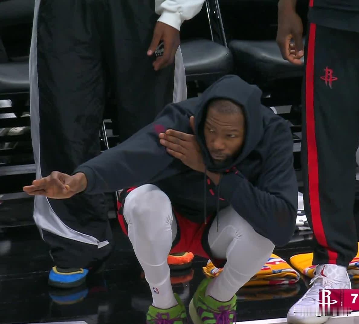 赢得尊重！谢泼德谈老大哥杜兰特：“我进球之后。”“KD为我庆祝。”“