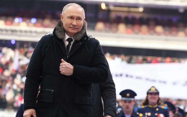 普京拒绝重返G7提议，一句话让整个欧盟都沉默了！近期，围绕美方建议的邀请俄罗