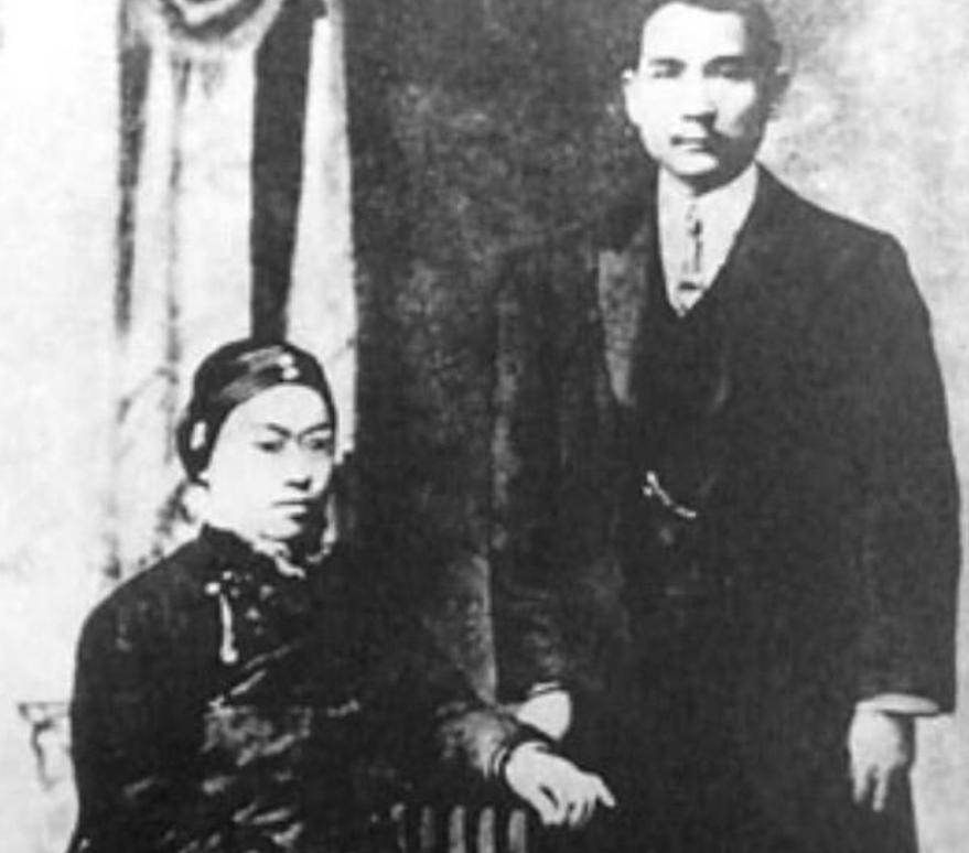 陈粹芬:孙中山的小老婆,没有宋庆龄出名,却连老蒋都无比敬畏。她也是孙中山的老婆,