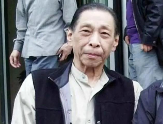 1991年，杜月笙的儿子杜维善来到北京，打算收回父亲购置的四合院，但住户拒不承认