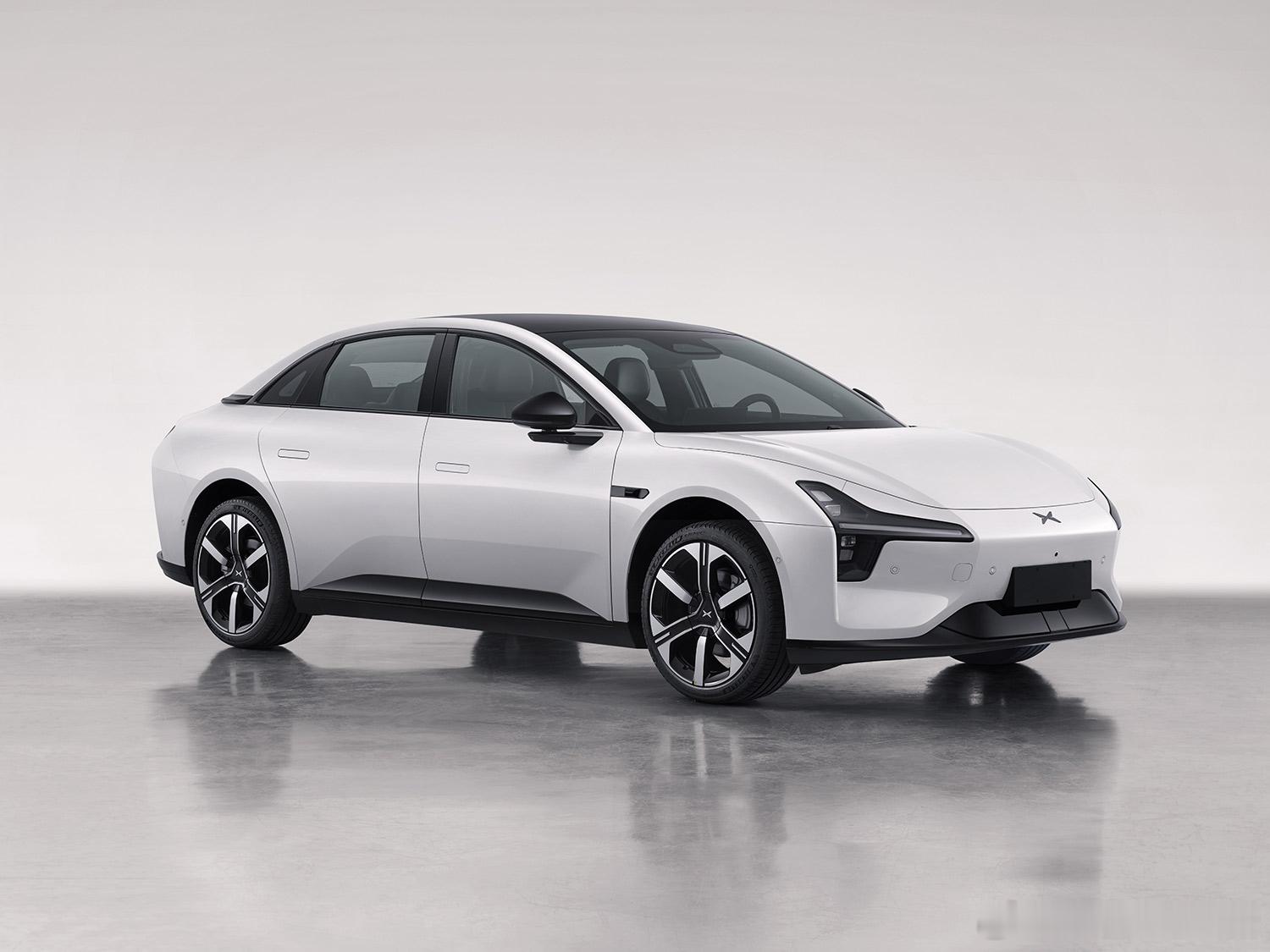 小鹏MONAM03的改款车型来了，来看看申报信息前脸和屁股都有变化，还多了