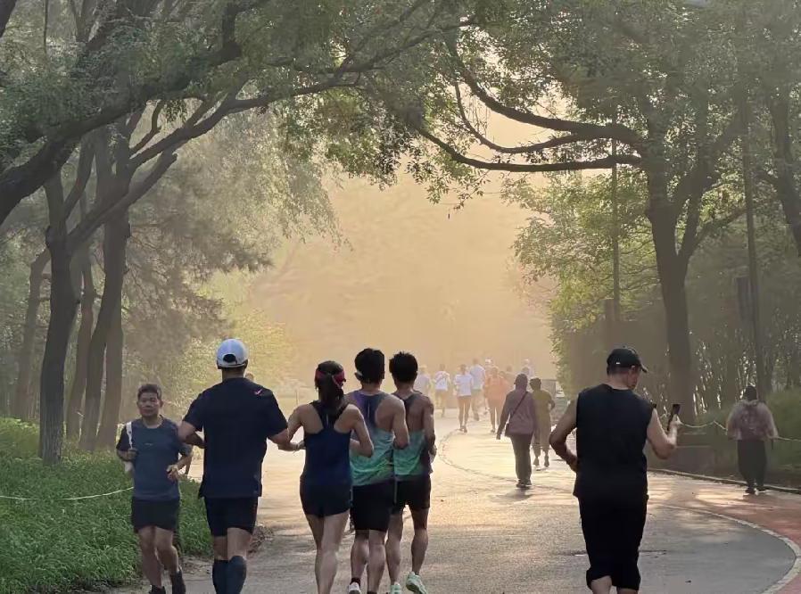 几千万工人当年说下岗就下岗，轮到一百多万英语老师，怎么就开始瞻前顾后了？网上
